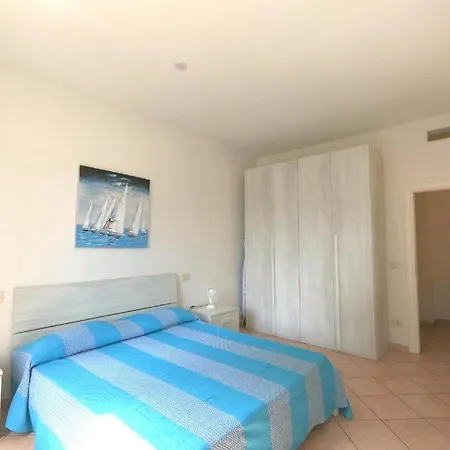 Carlo In Posizione Strategica Sul Porto Portoferraio