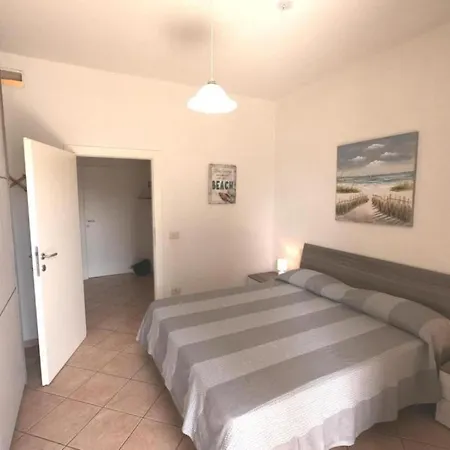 Carlo In Posizione Strategica Sul Porto Portoferraio